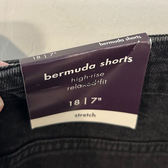 Ava & Viv NWT Denim High Rise Relaxed Bermuda Shorts, 18 - Picture 4 of 8